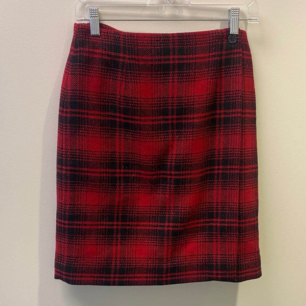 Talbots Red and Black Tartan 
Plaid Pencil Skirt